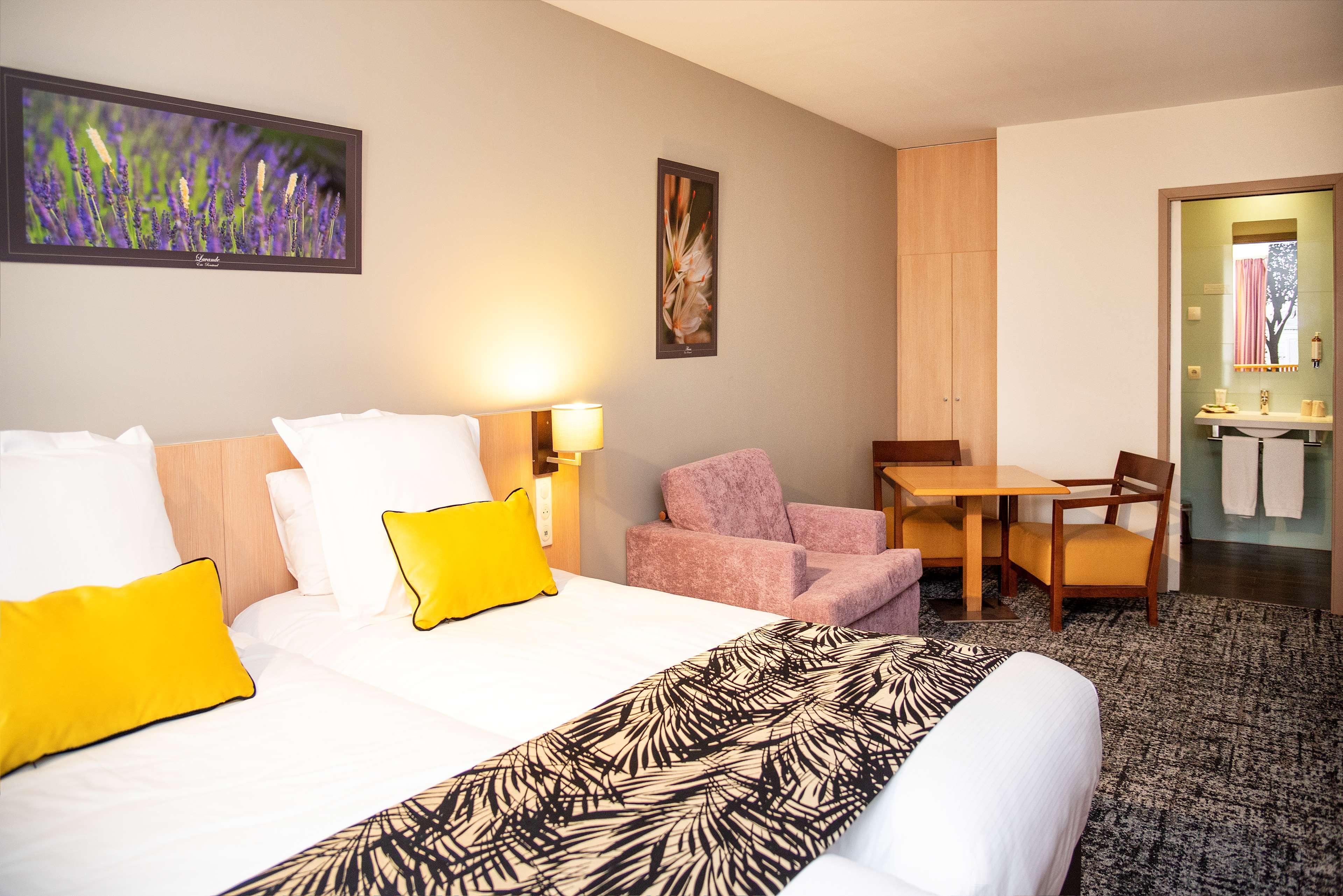 Châteauroux Best Western Plus Hotel Colbert מראה חיצוני תמונה