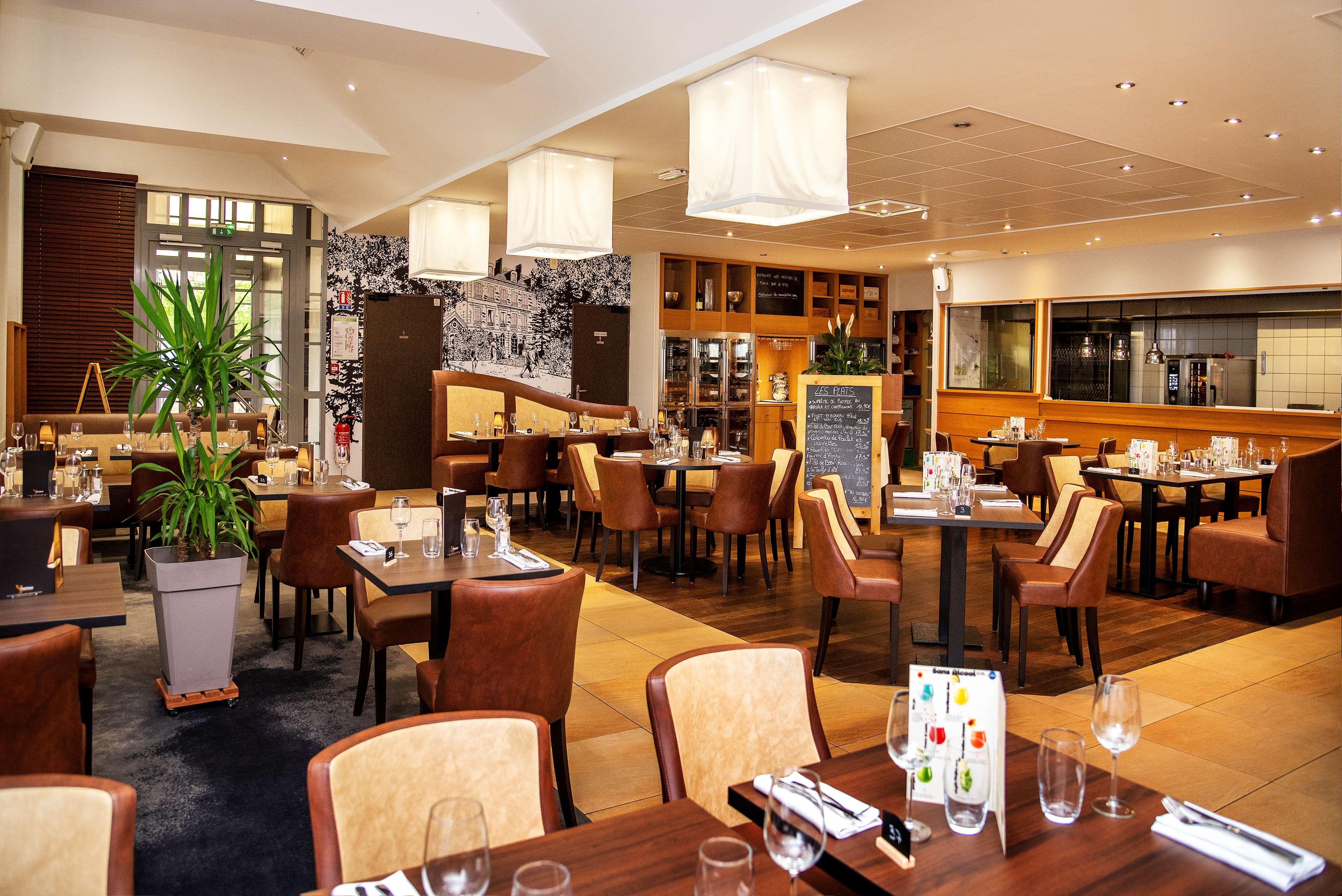 Châteauroux Best Western Plus Hotel Colbert מראה חיצוני תמונה